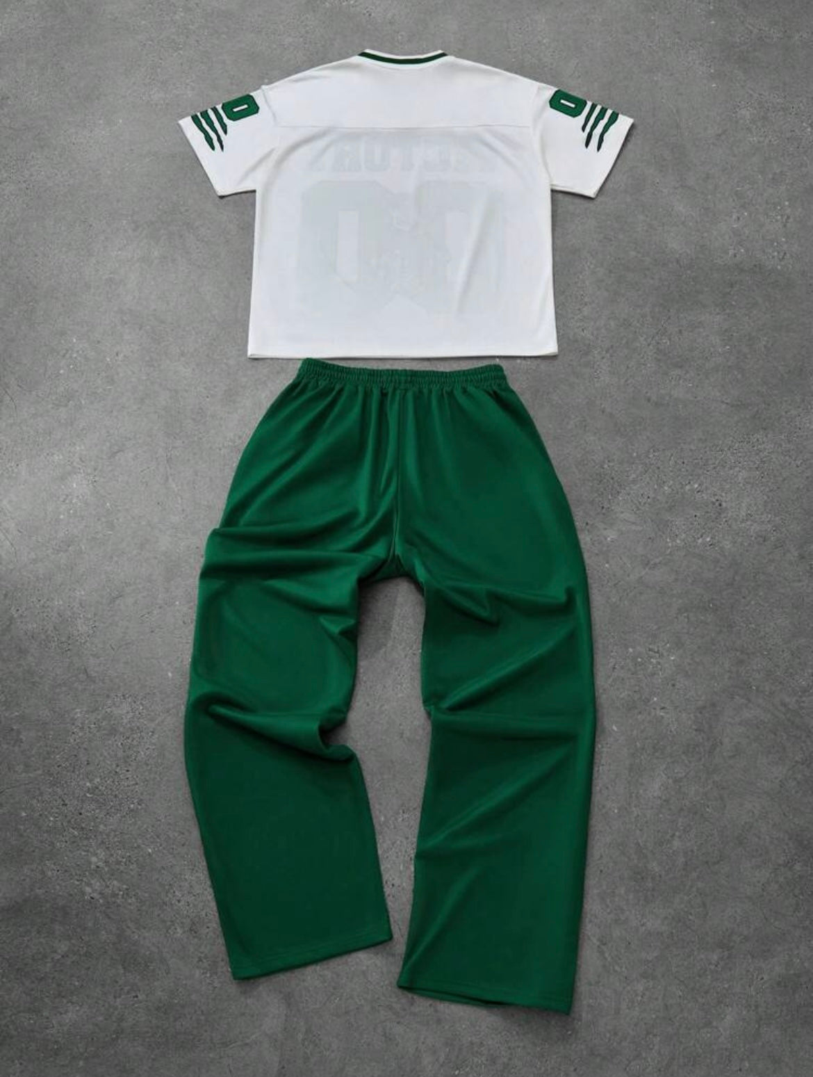 Manfinity T-Shirt And Pants Set
