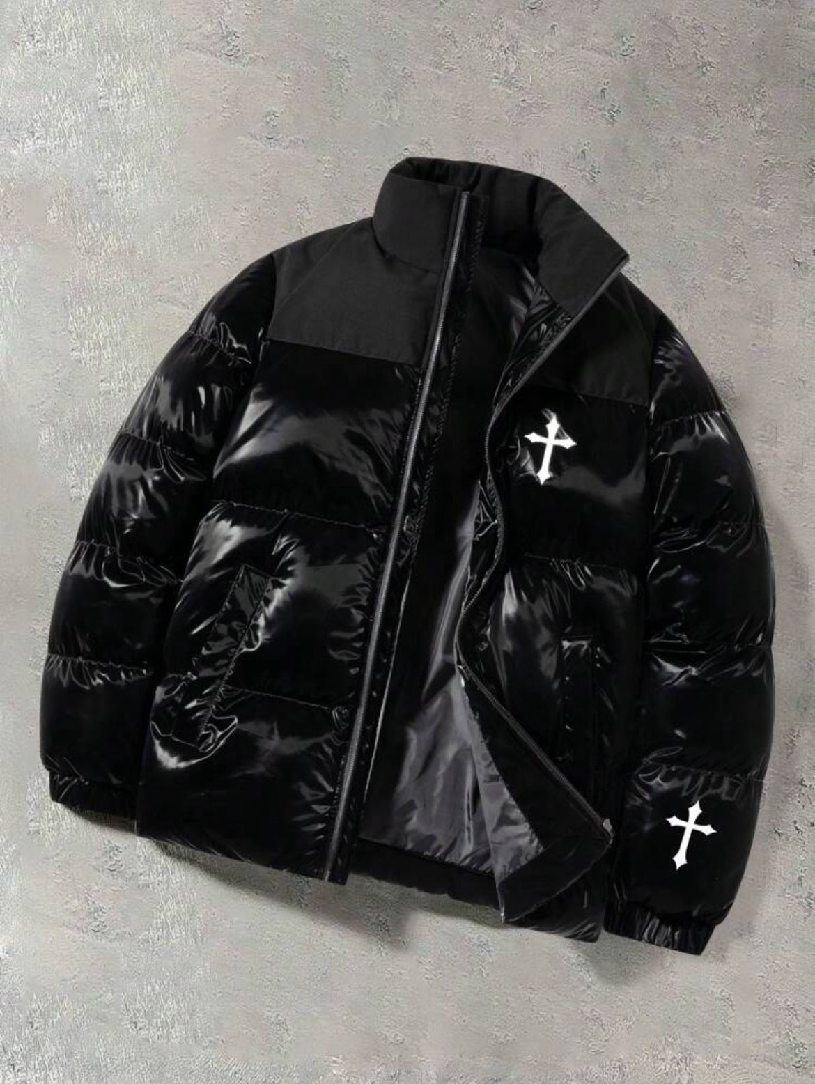 Manfinity EMRG Men’s Color Block Cross Print Padded Winter Coat
