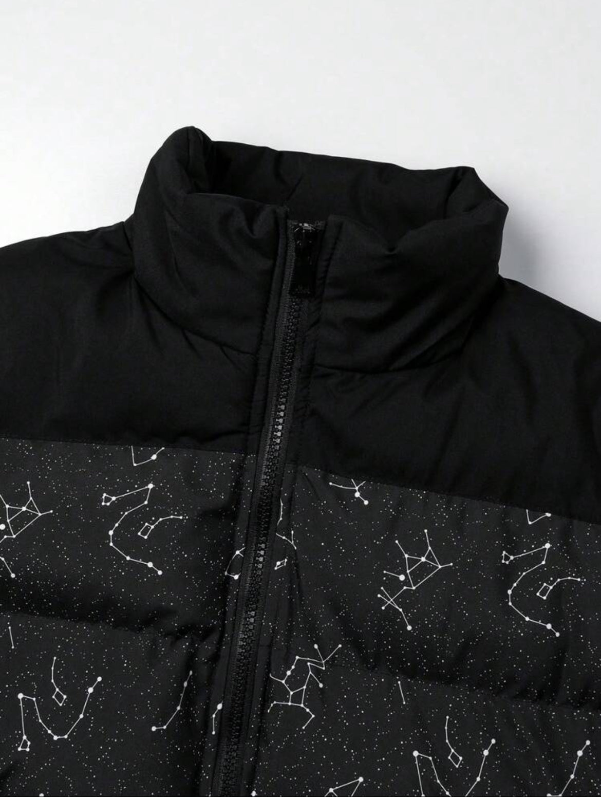 Manfinity Hypemode Oversized Graphic Zip-Up Jacket for Men