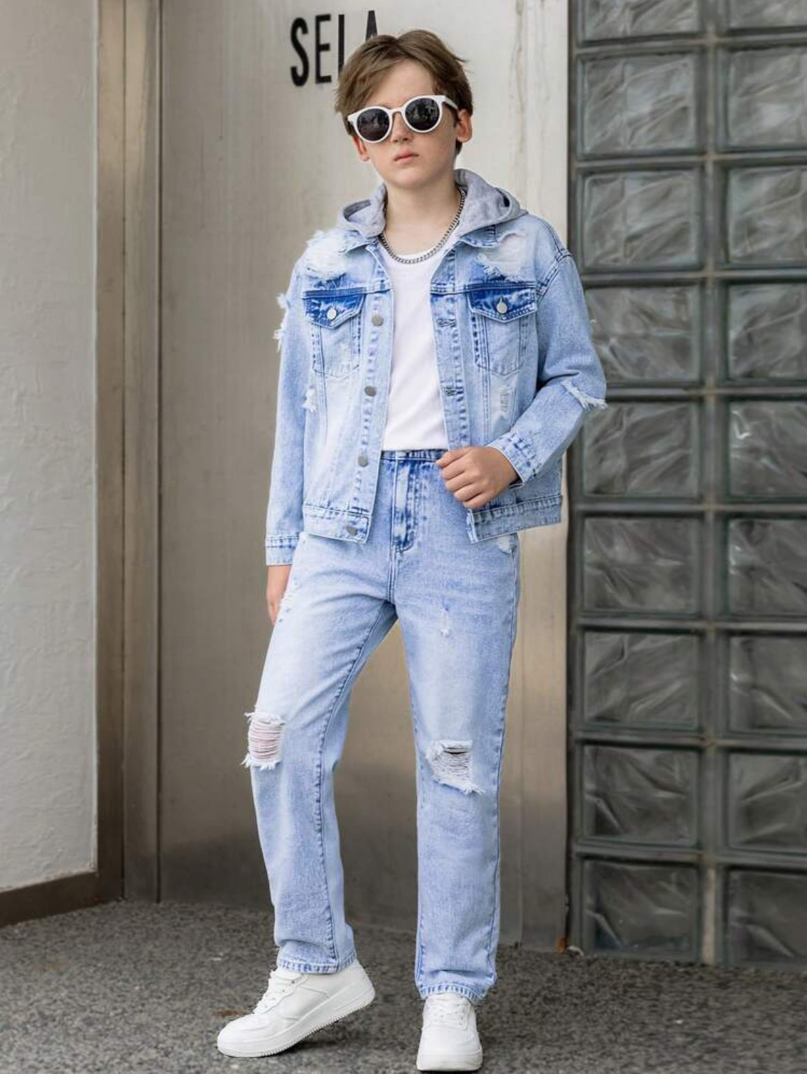 Tween Boys’ Oversized Ripped Washed Denim Set – Light Blue