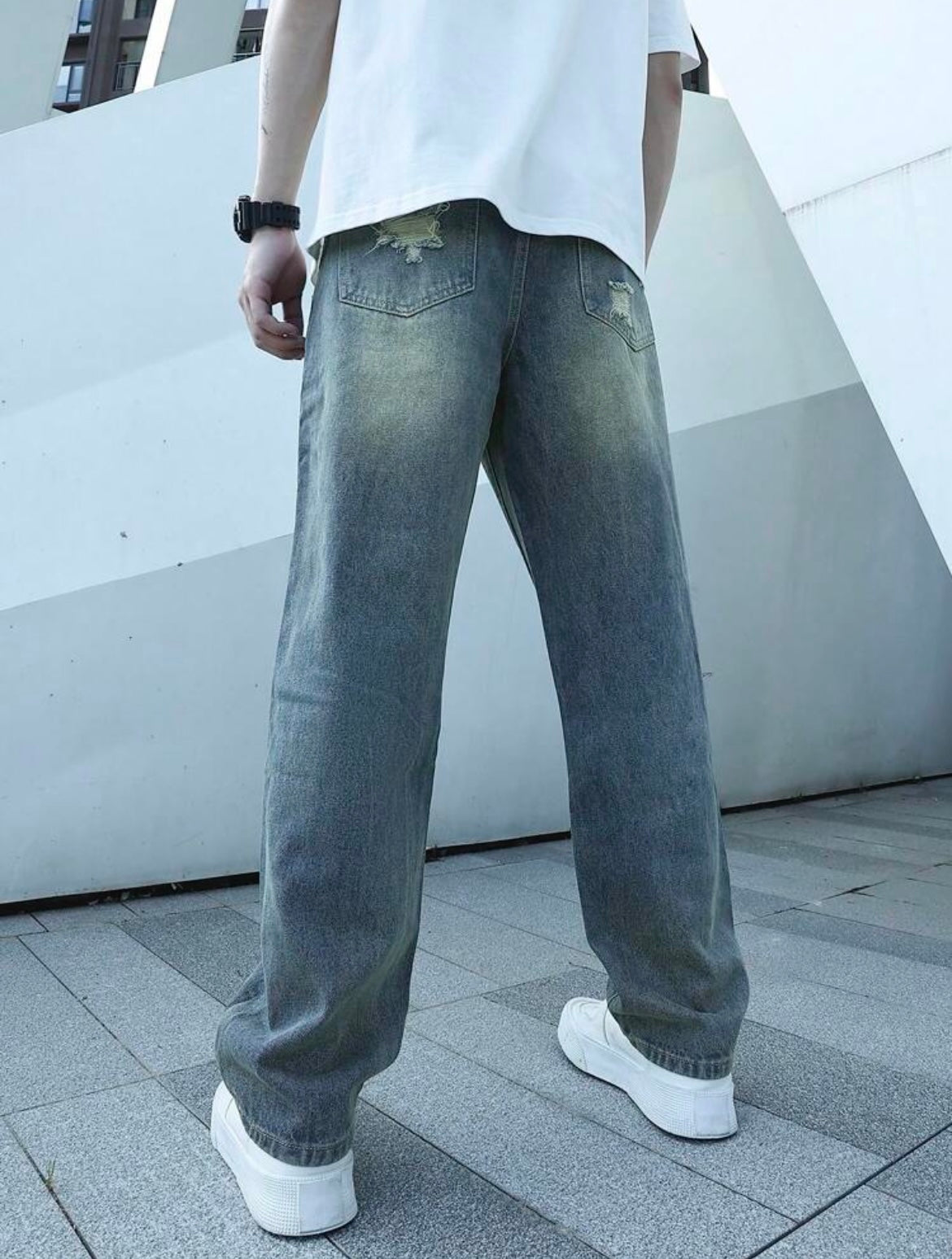 Manfinity Men Ripped Straight Leg Jeans