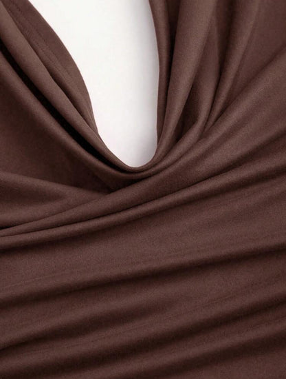 Sweetra Scoop Neck
Backless Halter Crop Top