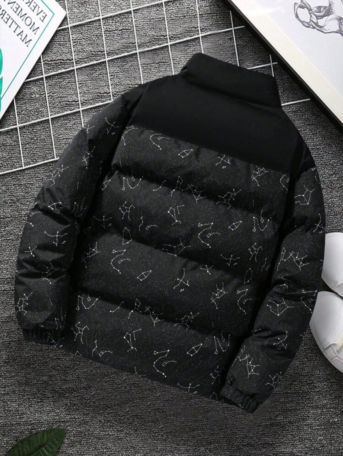 Manfinity Hypemode Oversized Graphic Zip-Up Jacket for Men